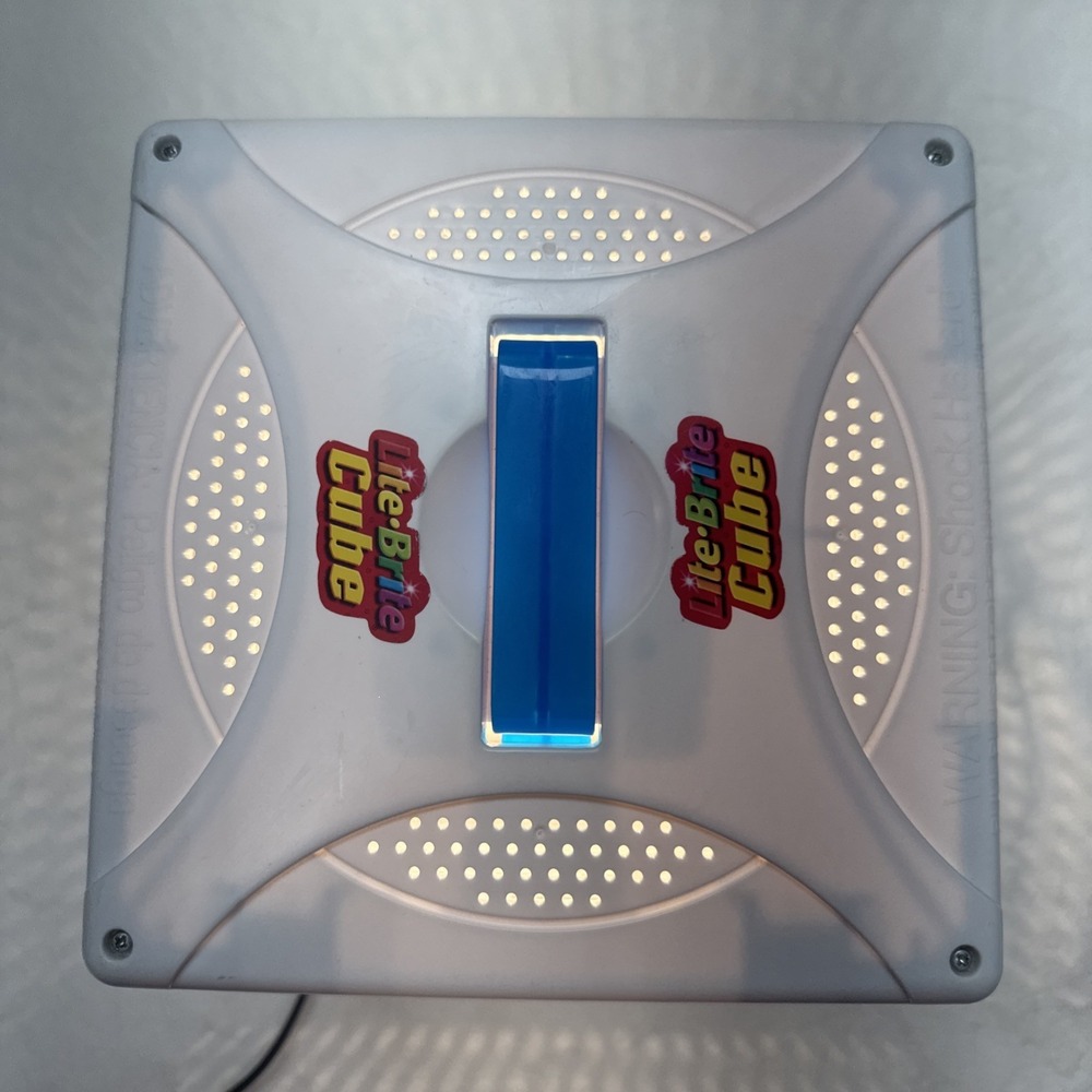 Vintage Lite Brite Cube Hasbro Light Box Toy Pegs Storage 4-Sided Kids Art Game - Picture 5 of 9